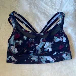 lululemon sports bra